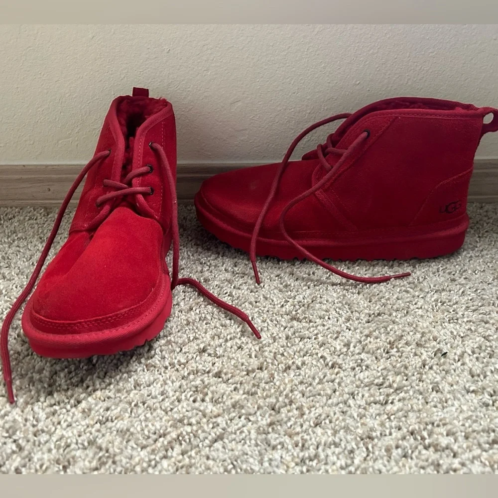 UGG Neumel Boot Samba Red Men's Size 6 Lace Up Winter Chukka Outdoor Travel Wool